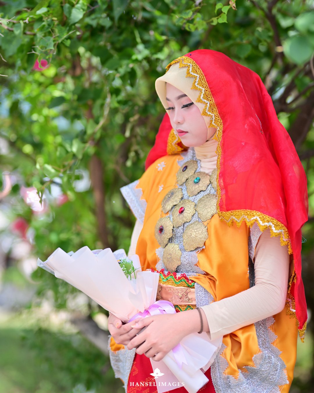 Jasa fioto baju adat Sumbawa